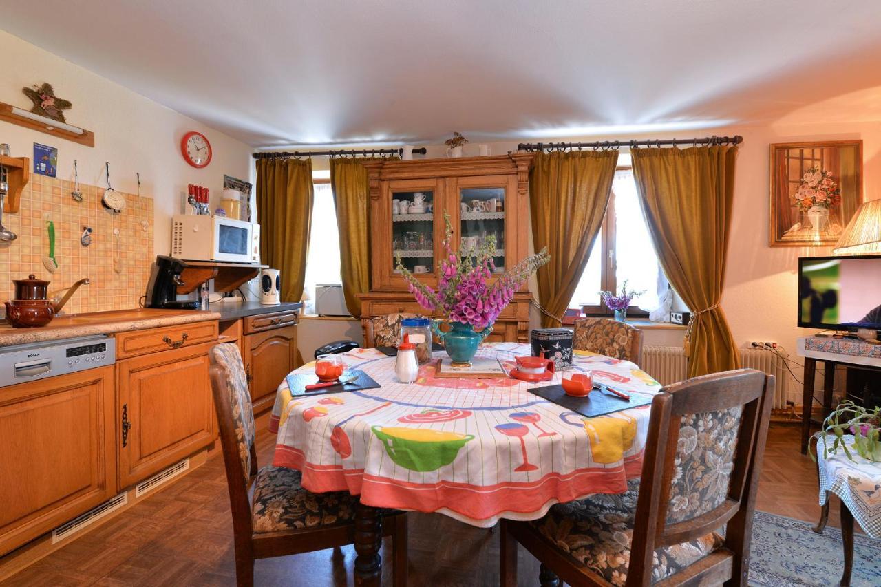 Gites Ou Chambres D'Hotes A La Ferme Orbey Ngoại thất bức ảnh